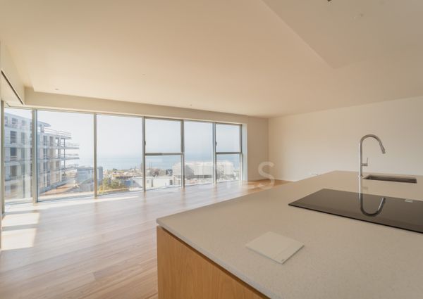 Apartamento T3 com varanda, novo, com vista mar, em Vila Nova de Gaia