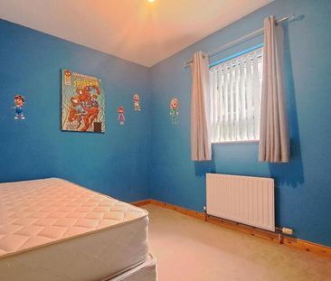104 Bishopshill, Dromore, BT25 1FL - Photo 6