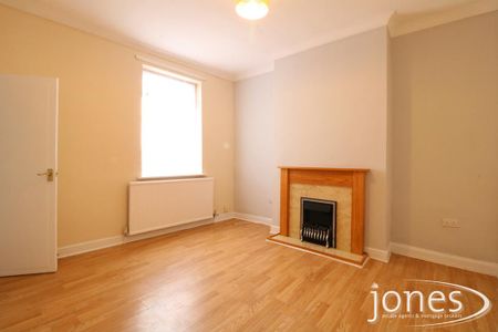 3 bedroom terraced house to rent - Photo 3