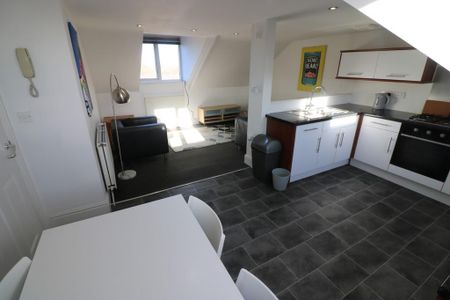 2 bedroom apartment to rent - Photo 3