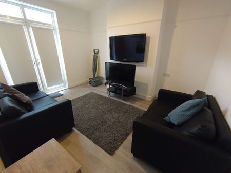 Whitland Rd, Kensington. - Photo 2