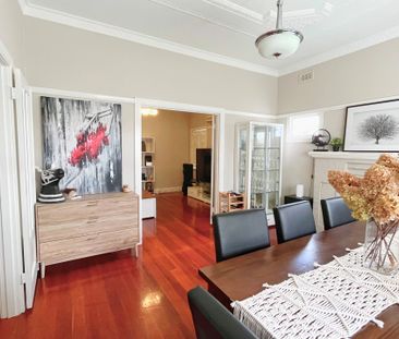 Well Presented 3 Bedroom Home in the McKinnon Secondary College Zone! - Photo 1