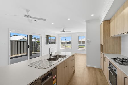 2 Barnbougle Street, Heddon Greta NSW 2321 - Photo 3