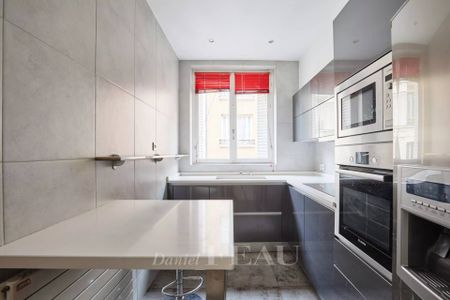 Location appartement, Paris 8ème (75008), 4 pièces, 127 m², ref 85521111 - Photo 5