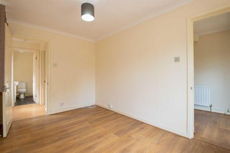 5 bedroom detached house to rent - Photo 5