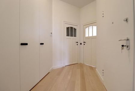 Appartement te huur in Ixelles - Photo 2