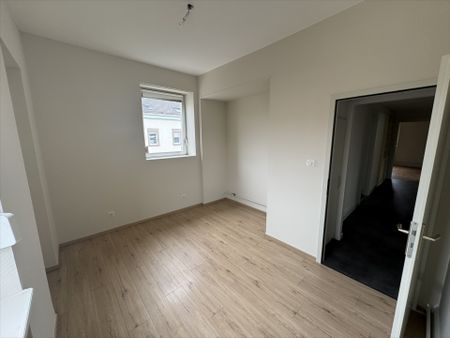 Location Appartement 4 pièces 91m² - Photo 3