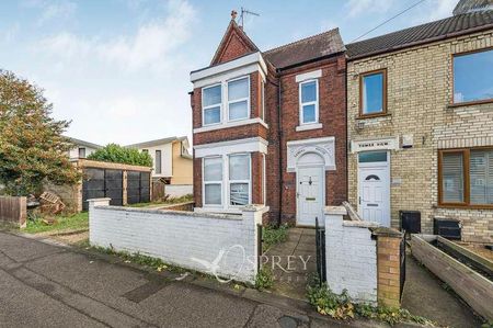London Road, Peterborough, PE2 - Photo 2