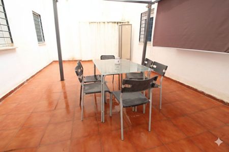 Alquiler de piso en Calle Fernando el Católico - Photo 5