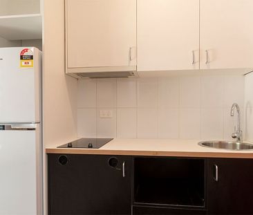 Refreshed Studio Apartment - Photo 3