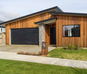 FITZHERBERT - 3 BEDROOM - Photo 3