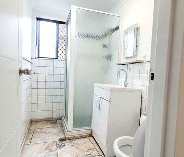 Ground Floor Unit in the Heart of Fairfield - Photo 3