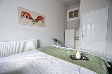 1 bedroom in a house share to rent - Photo 3