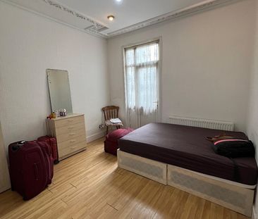 Room in a Shared House, Lea Bridge Road, E10 - Photo 5