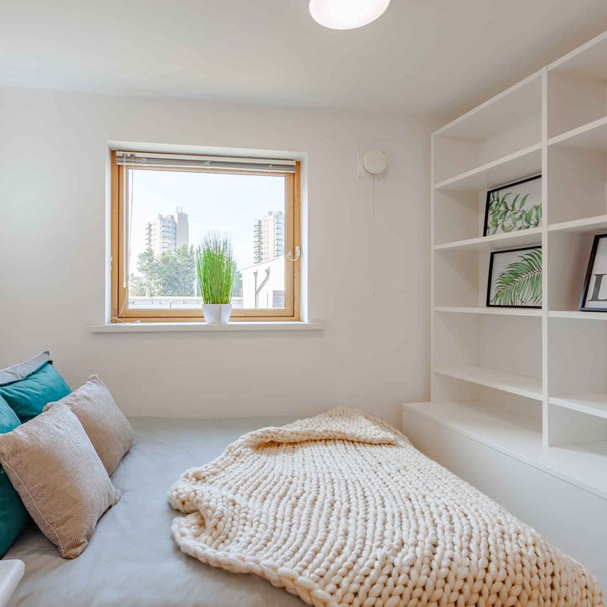 Ruby Studio - Photo 1