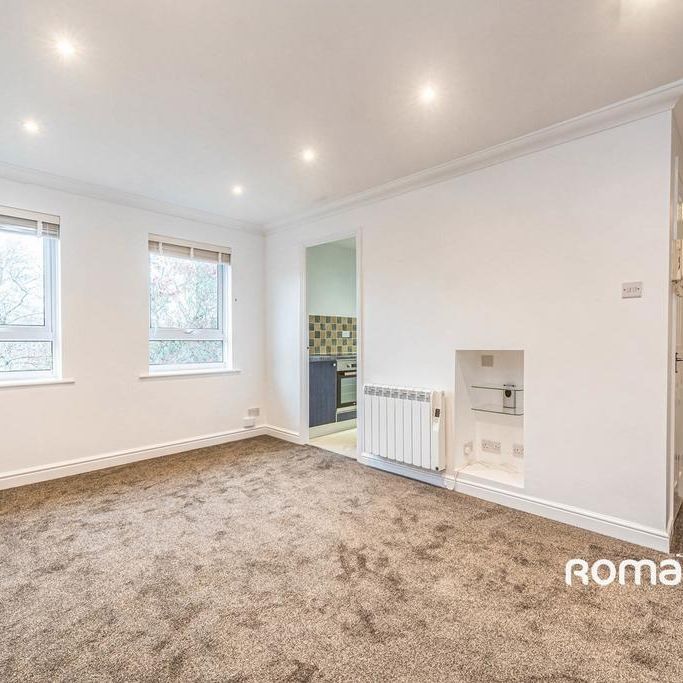 Studio to rent - Photo 1