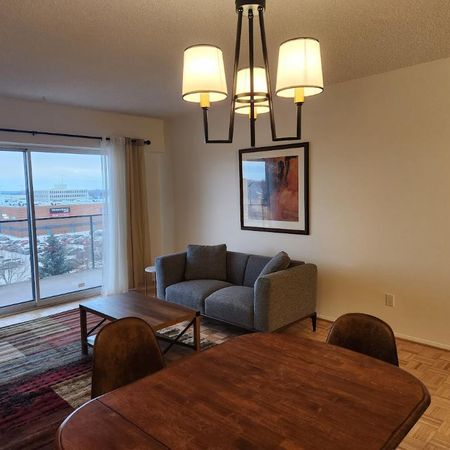 Spacieux condo 1 chambre meublé - Près de la Place Versailles et du métro Radisson - Photo 4