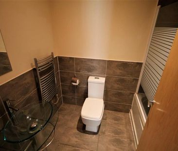 2 bedroom apartment to rent - Photo 4