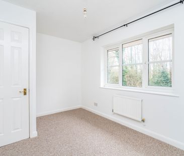2 bedroom house to rent Hedley Gardens, Hedge End, Southampton, SO30 - Photo 4