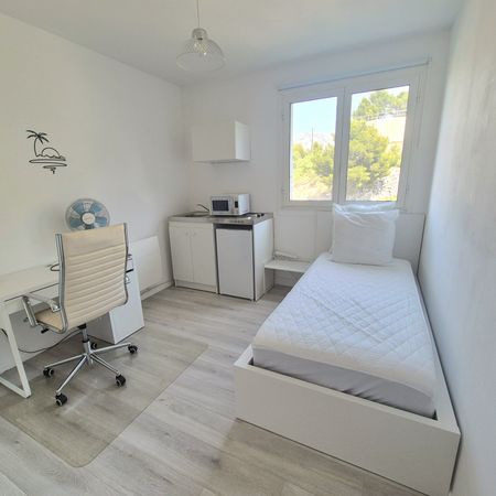 Location Appartement 1 pièce 11m² MARSEILLE 9ème - Photo 3