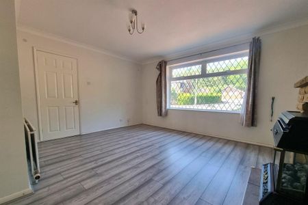 4 bedroom detached house to rent - Photo 5