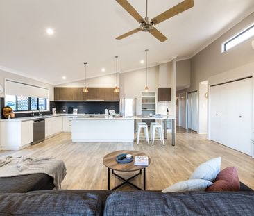 Luxury, Contemporary and Stylish - You Won't Be Disappointed! - Photo 2