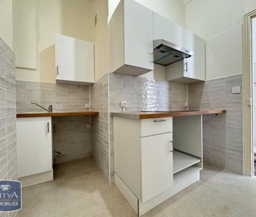 Location Appartement 3 pièces 65m² NICE 06300 - Photo 3