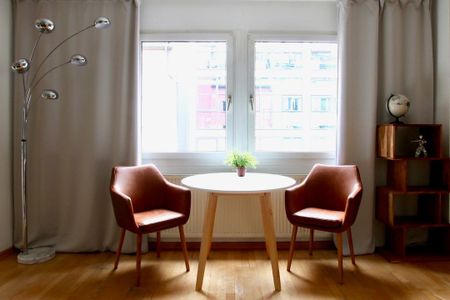 Chic möbliertes Apartment mit Aufzug im Herzen von Köln - Photo 2