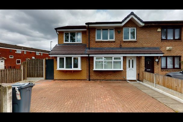 5 Bed Semi-Detached House, Addison Close, M13 - Photo 1