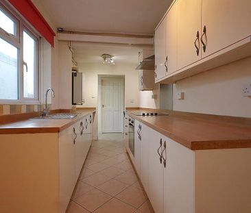 3 bedroom terraced house to rent - Photo 6