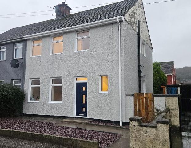 13 Windsor Avenue, Newtownards, BT23 4QQ - Photo 1