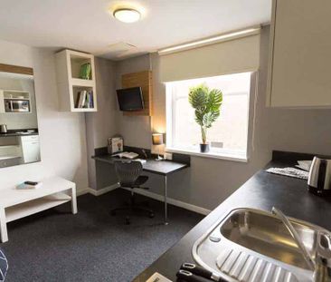 Standard Studio - Photo 1