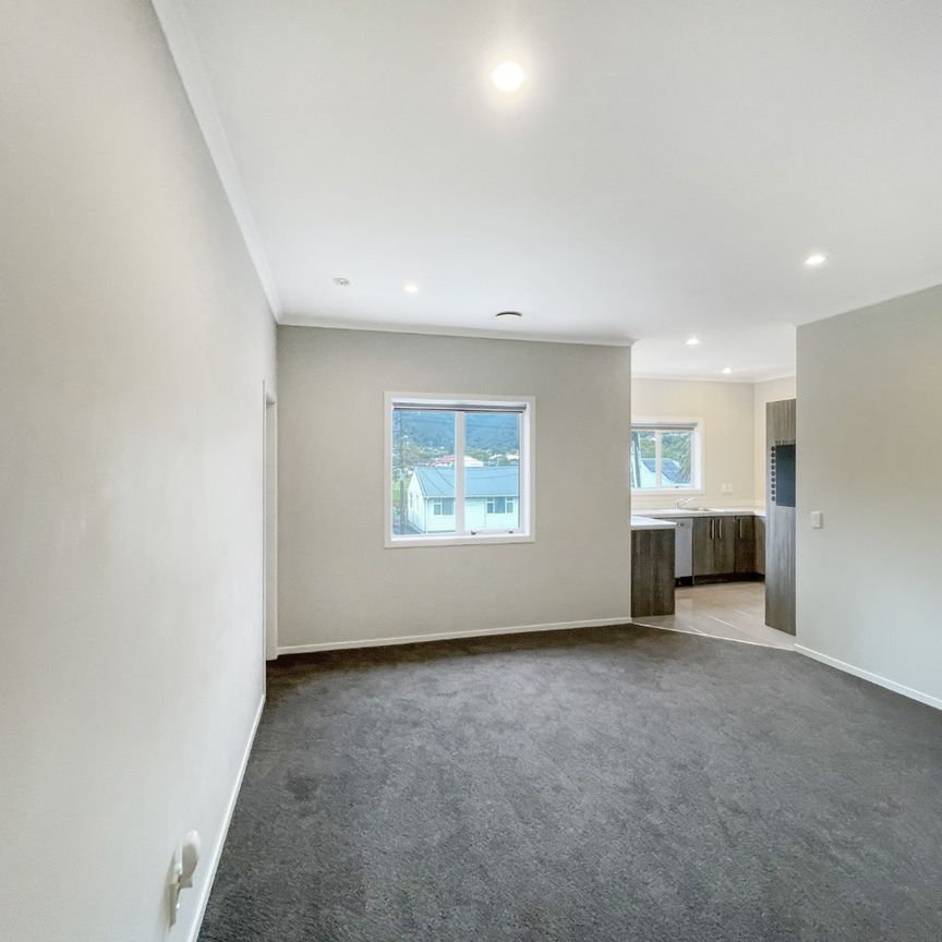 VALLEY HOME LIVING! - Photo 1