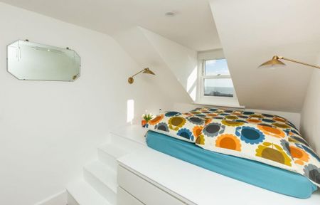 3 bedroom flat to rent - Photo 3