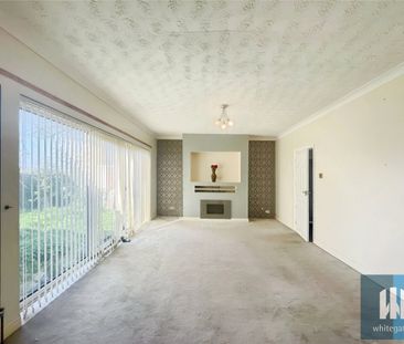 Orchard Head Lane, Pontefract, WF8 - Photo 1