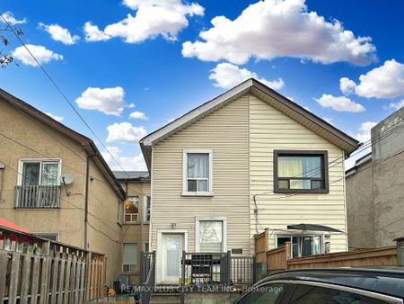 153 Niagara Street #Lower - Photo 5