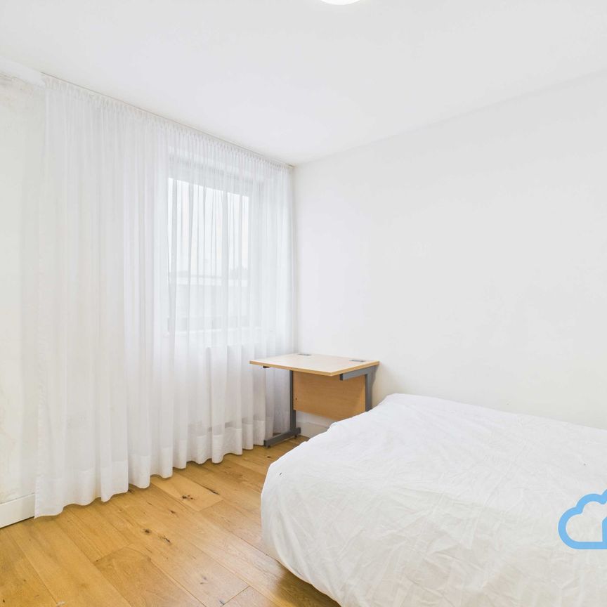 RM3 Eastmead | Farnborough | GU14 7SA - Photo 1