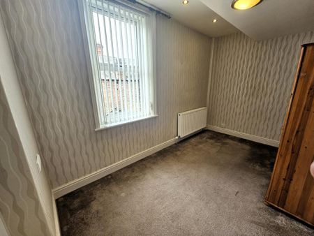 3 bedroom terraced house to rent - Photo 5