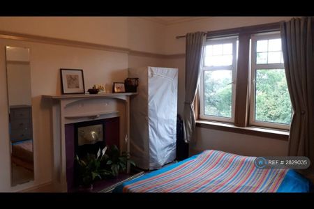 3 bedroom terraced house to rent - Photo 3