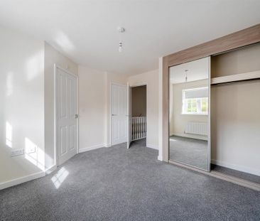 3 bedroom semi-detached house to rent - Photo 2