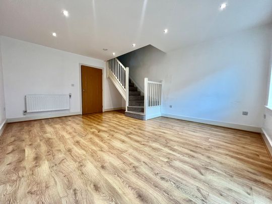 2 bedroom terraced house to rent - Photo 1