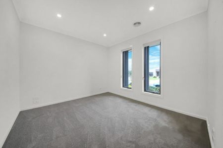 19 Bursa Drive, Wyndham Vale VIC, Belconnen - Photo 5