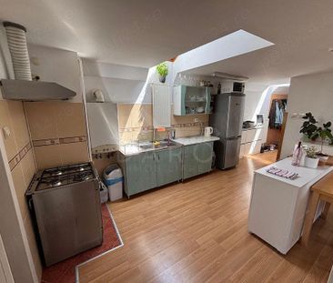 Închiriază Apartament 3 camere Cornișa - Fotografie 4