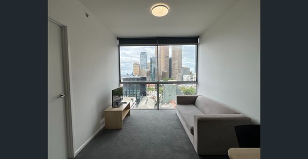 Fully Furnished 2 Bedrooms Apartment – Newly Renovated - Photo 1