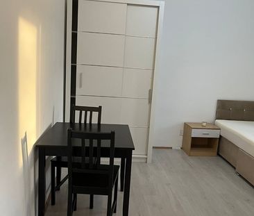 Studio Flat, North Circular Road, NW10 - Photo 2