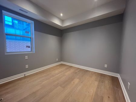 For Lease - 2386 Lake Shore Boulevard Unit# 203, Toronto, Ontario - Photo 3