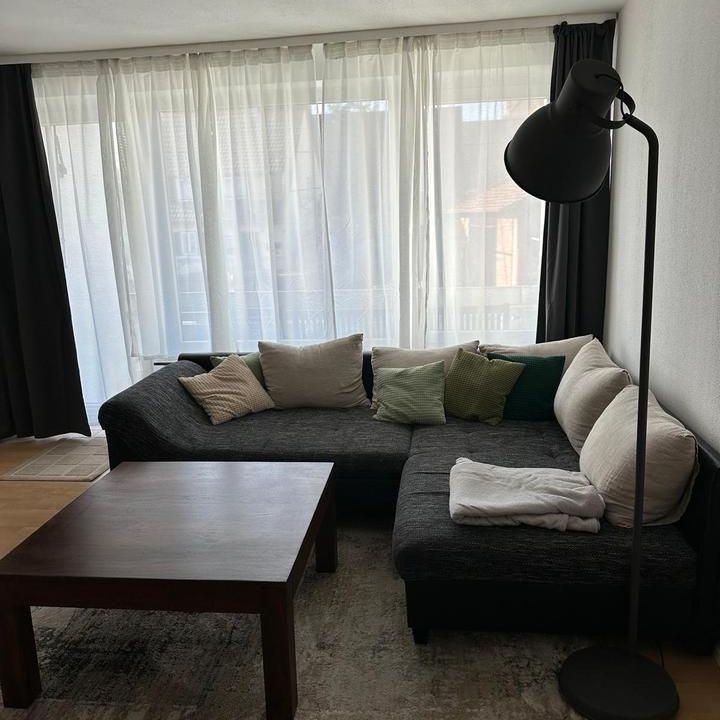 Helle 2-Zimmerwohnung, renoviert und möbliert - Foto 1