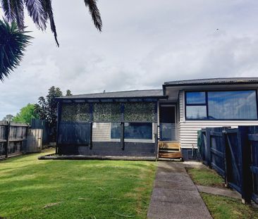 Charming home in Mangere - Photo 3