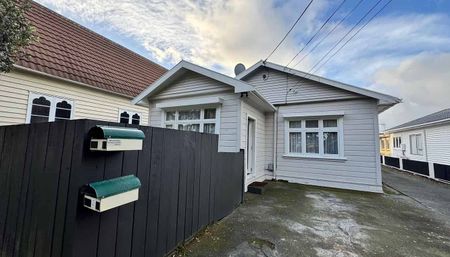 Charming 2-bedroom house in Miramar, Wellington - Photo 4