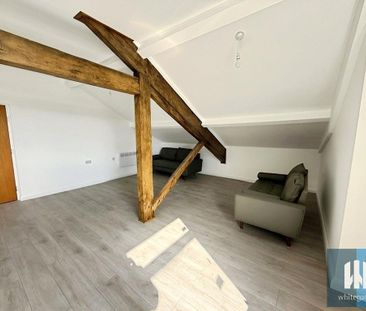 2 bedroom penthouse to rent - Photo 3